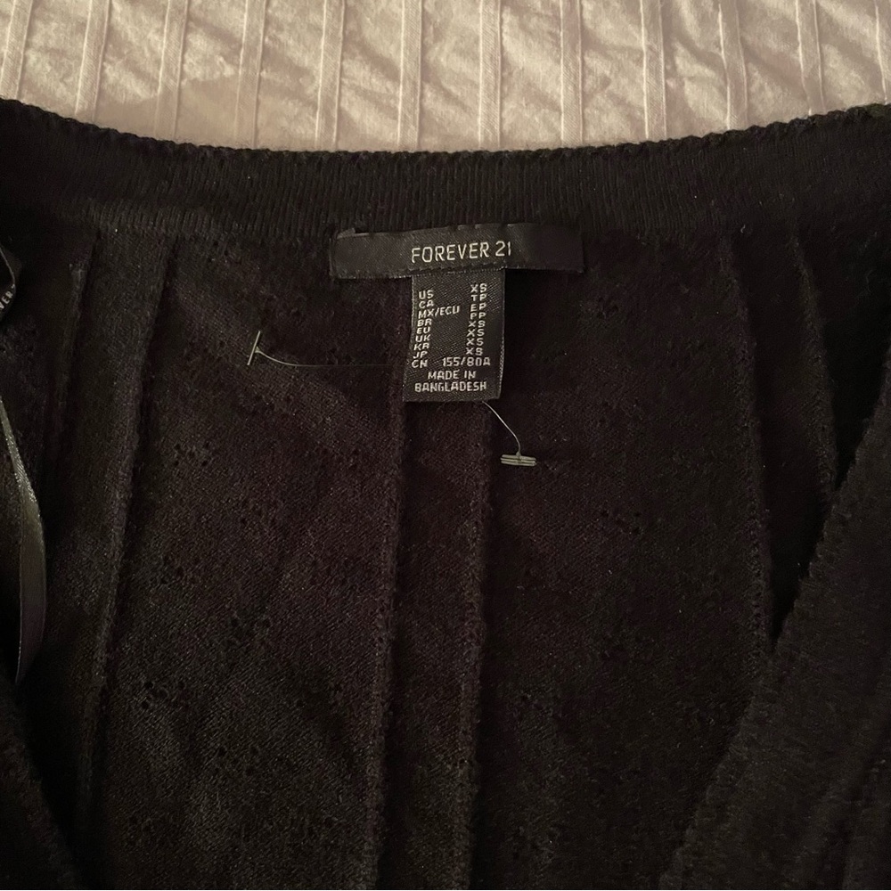 Black Button-Up Cardigan - Picture 3 of 4